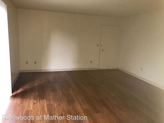 3rd image of 2820 La Loma Dr APT 26