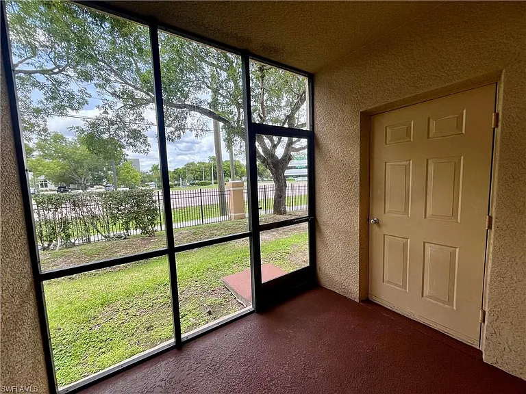 4110 Castilla Cir #105 — Photo 16