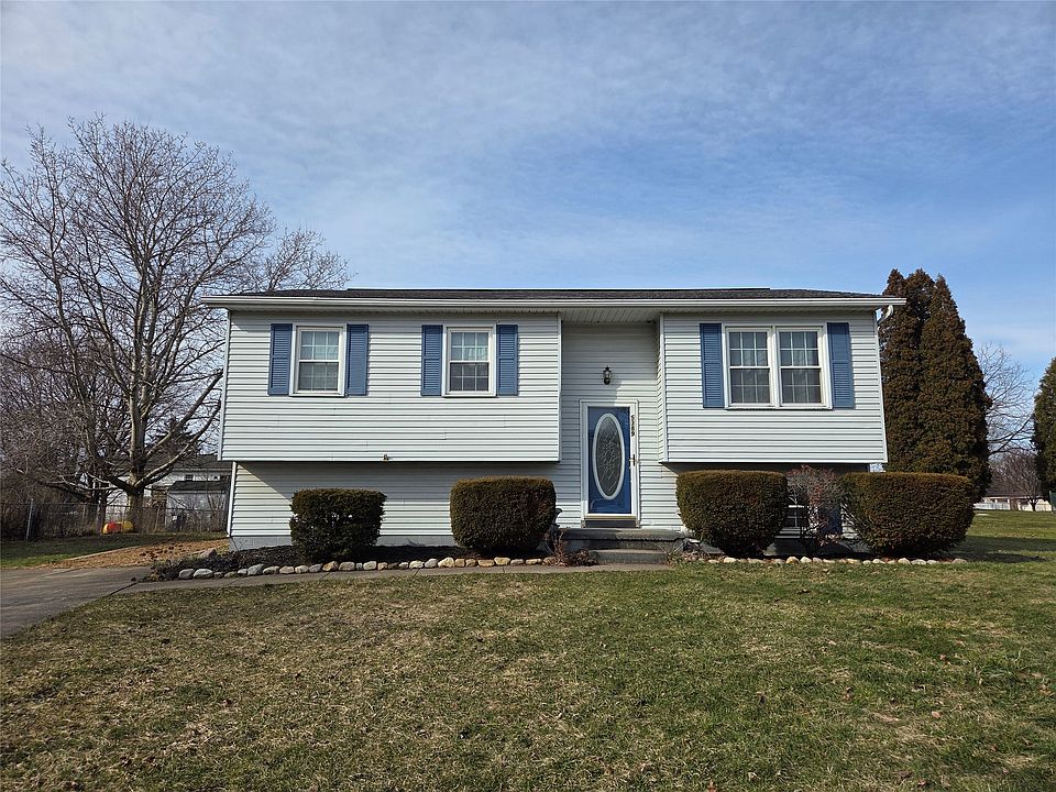 1st image of 5389 Westgate Dr