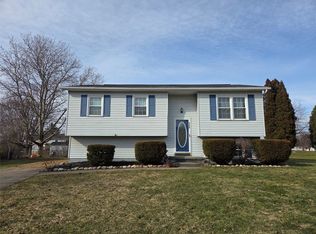 5389 Westgate Dr, Girard, PA 16417
