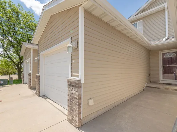 3424 Destin Dr, Waterloo, IA 50702