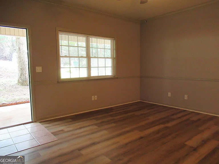 95 Live Oak Rd — Photo 4