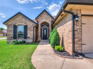 11600 SW 14th St, Yukon, OK 73099