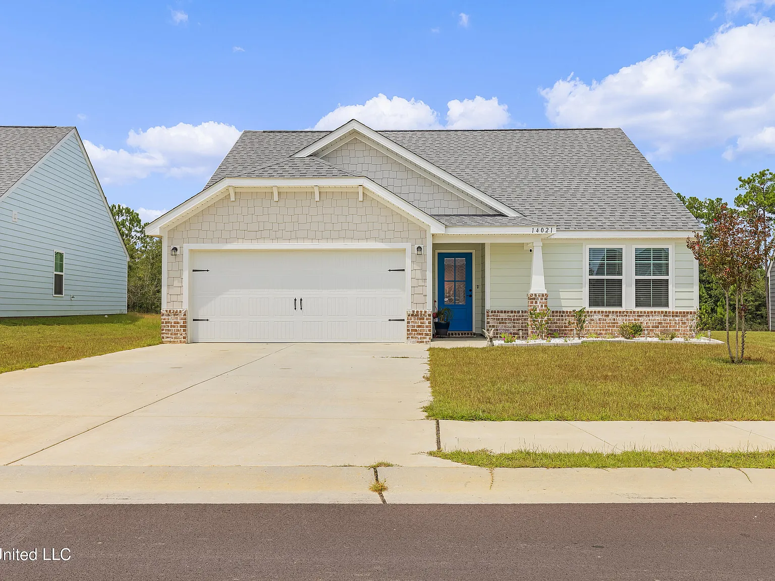 3 bed, 2.0 bath, 1386 sqft, $2,100 — Photo 1