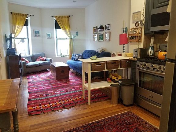 5th image of 387 14th St #2A