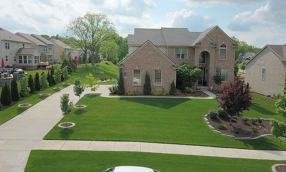 1st image of 25015 Carriage Ln