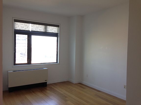 5th image of 1102 49th Ave APT 3J