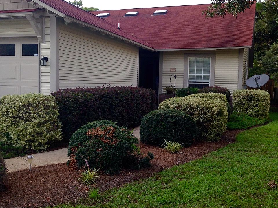 Front of townhouse 