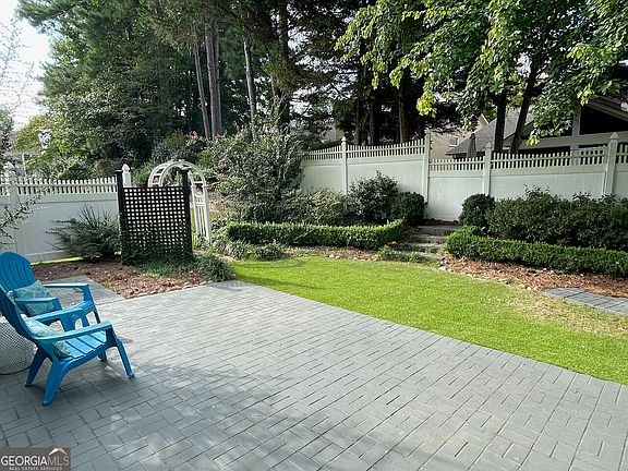 2nd image of 117 Masters Dr N