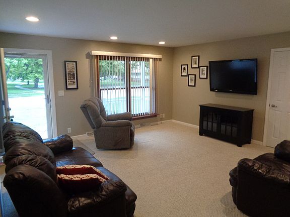 4th image of 3170 Canterbury Dr