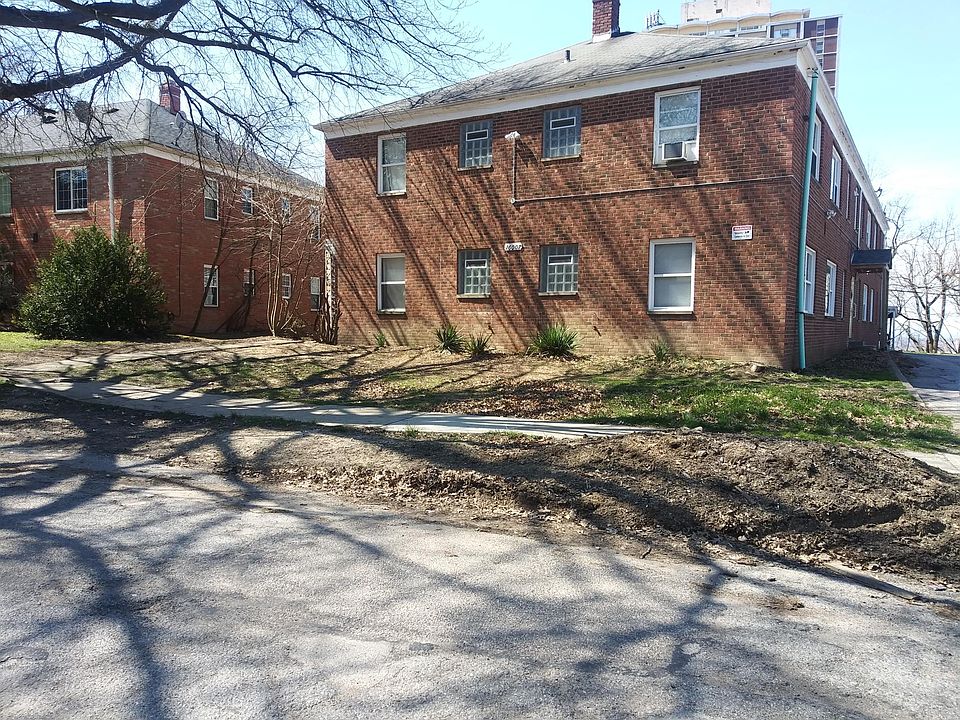 2nd image of 16007 Nelacrest Rd #3