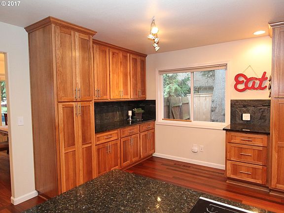 3rd image of 2106 NE 60th St
