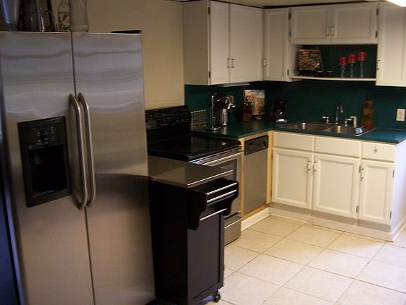 5th image of 4704 Wilkerson Dr