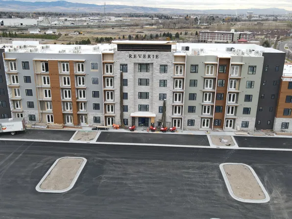 The Reverie at Taylors Crossing