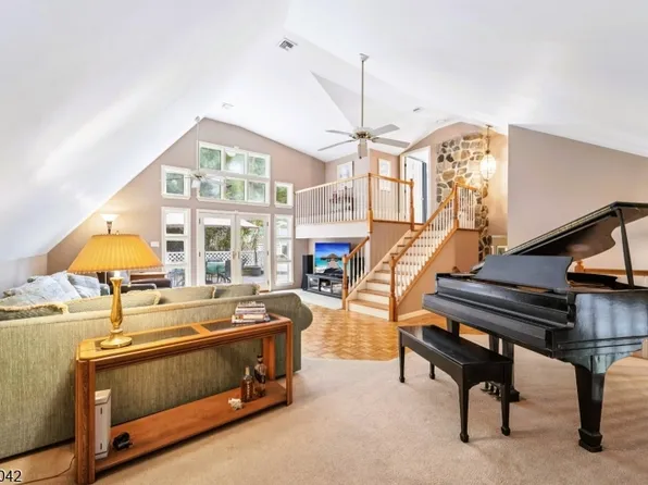 155 Glenside Trl, Byram Twp., NJ 07871