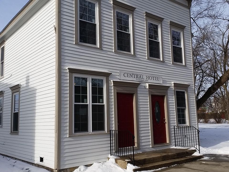 1st image of 534 N Seymour Ave #1