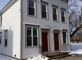 534 N Seymour Ave #1, Mundelein, IL 60060