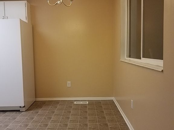 3rd image of 3677 S 2200 W APT 44