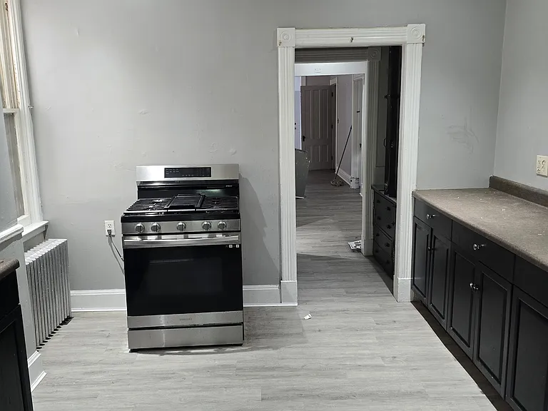 10 Park Ave #1 — Photo 9