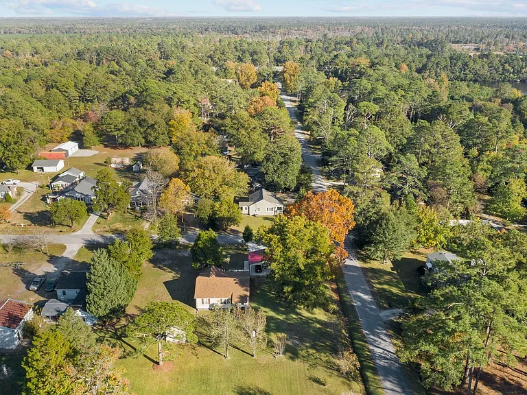 400 Sandy Point Rd — Photo 10