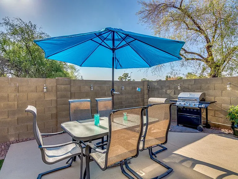 924 N 86th Way — Photo 34