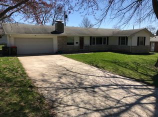 2 Janet Pl, Jacksonville, IL 62650