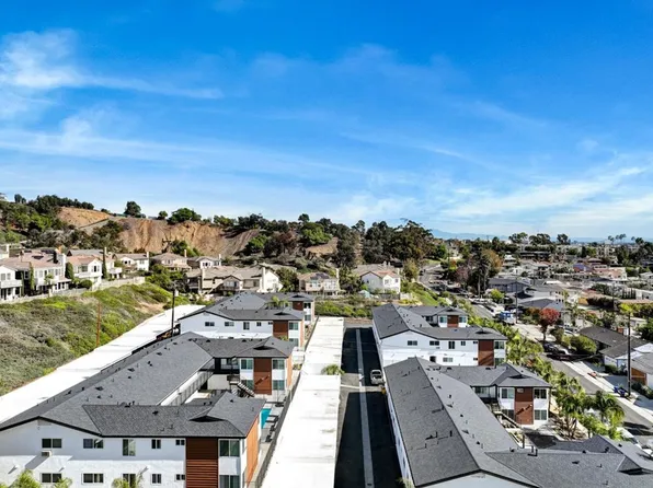The Heights at Signal Hill, 2201 E 21st St #2225, Signal Hill, CA 90755