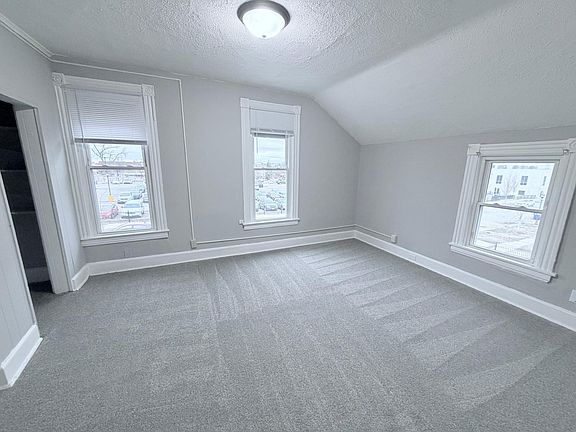 3rd image of 169 Sherburne Ave