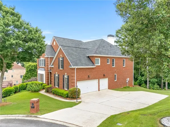 911 Masters Walk, Stone Mountain, GA 30087