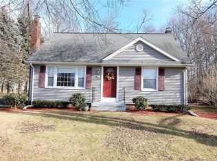 68 Maple Ridge Dr, Somers, CT 06071