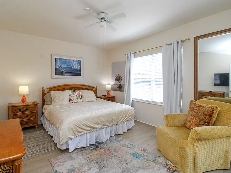 519 Roma Ct #3206 — Photo 32