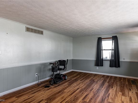 5th image of 4211 Jefferson St