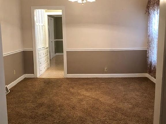 4th image of 128 Park Pl
