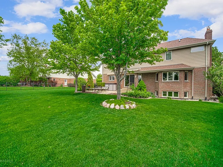 22512 Merritton Rd — Photo 10