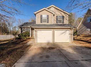 3855 Cedar Trace Ct, Ellenwood, GA 30294