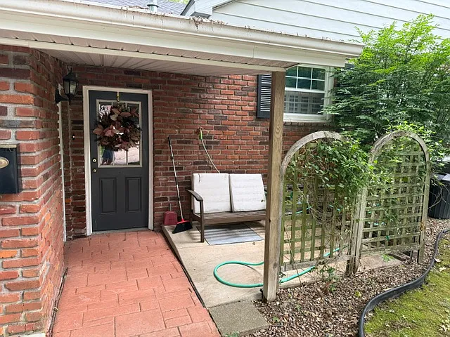 1026 Saint Louis St — Photo 20