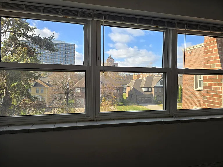 550 Parkview — Photo 7