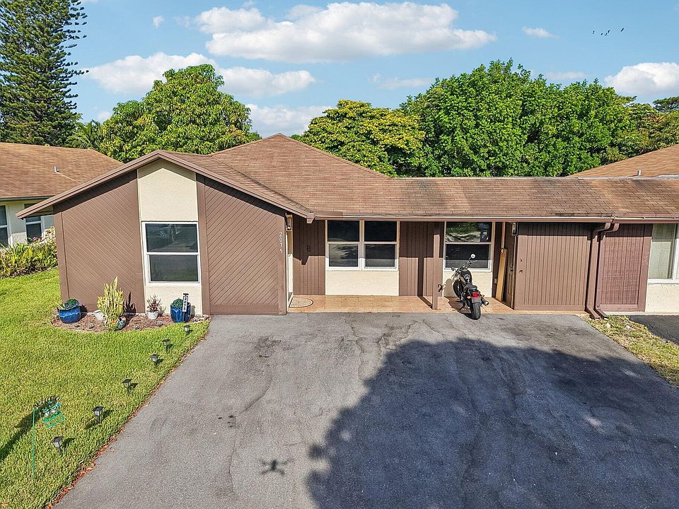 1st image of 2075 SW 72ND Avenue