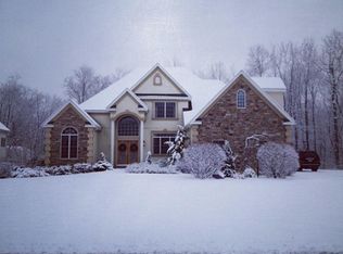 186 Moe Rd, Clifton Park, NY 12065
