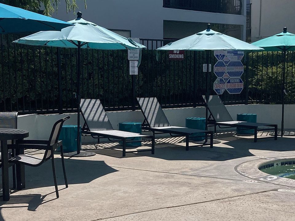 The Plaza at Canoga Park - 21031 Parthenia St Canoga Park CA | Zillow