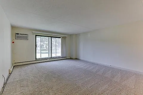 10511 Cedar Lake Rd #211 — Photo 17
