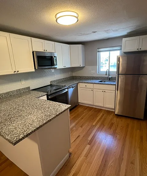 61 Crescent St #3 — Photo 3