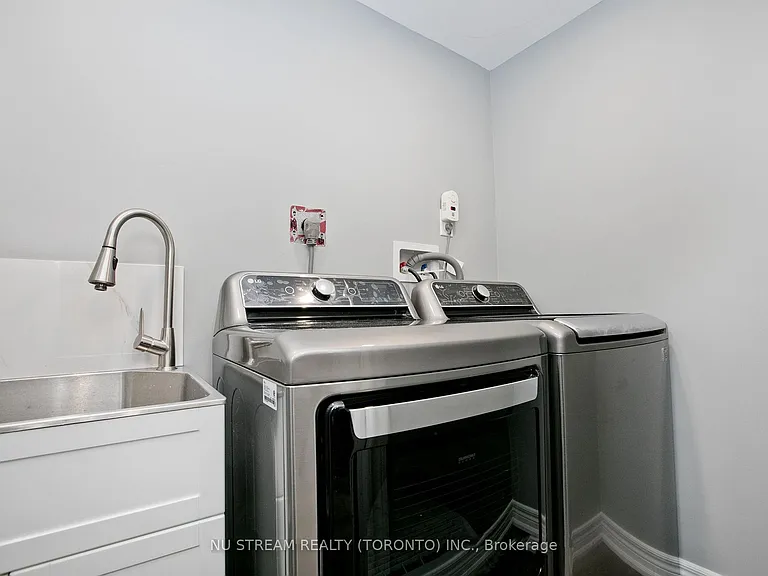 261 Doubtfire Cres #BASEMENT — Photo 7