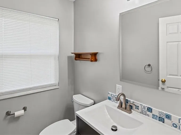 935 Natasha Cir — Photo 10