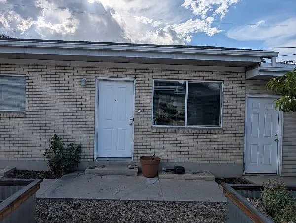 3 bed, 1500 sqft, $1,850 — Photo 2