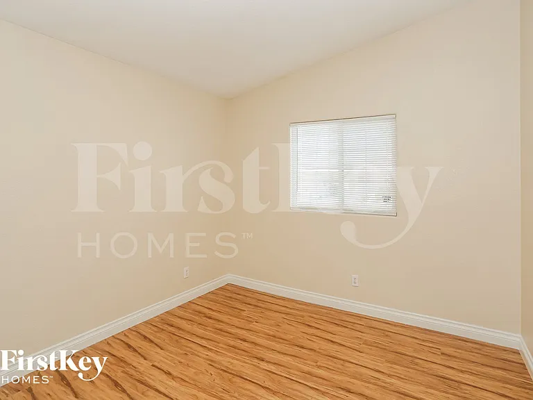 5412 Redview Ct — Photo 12