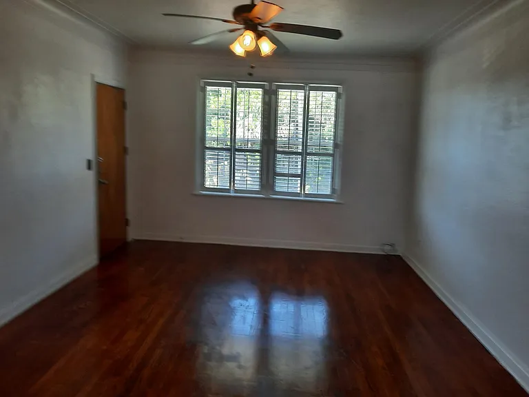 512 Phoenix Ave — Photo 6