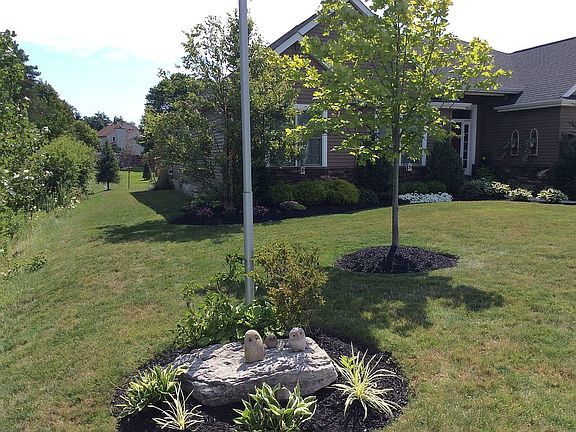 3rd image of 15 Silent Meadow Ln
