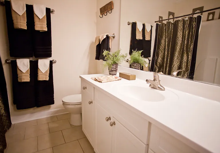 1513 E Franklin St #111 — Photo 9