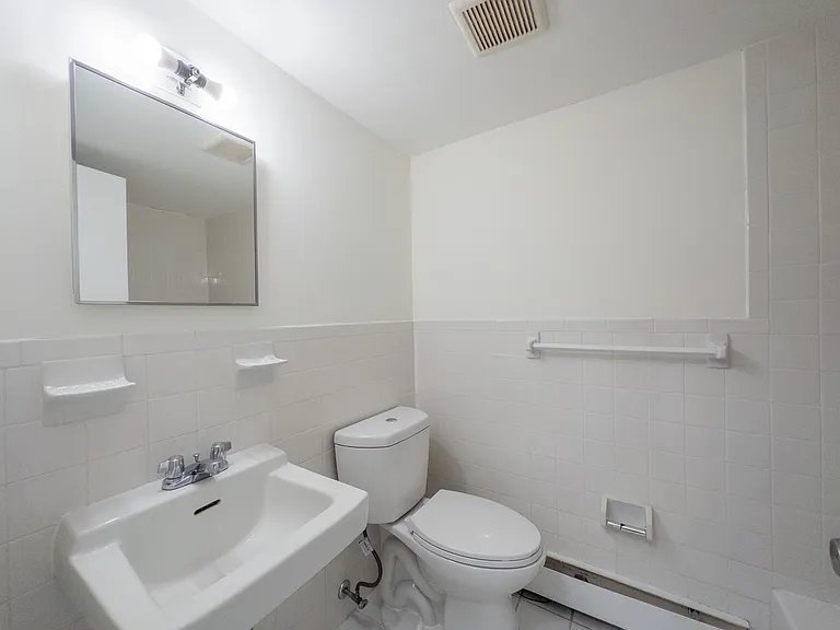 Bakery Apartments — Photo 17